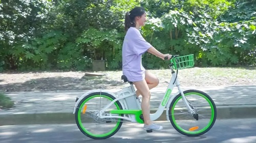 C:\Users\Administrator\Desktop\8..jpg C:\Users\Administrator\Desktop\8..jpg