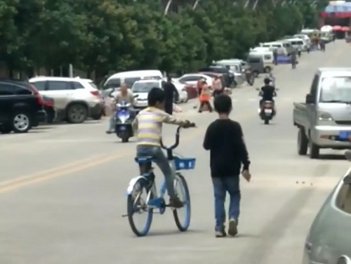 C:\Users\Administrator\Desktop\2.jpg C:\Users\Administrator\Desktop\2.jpg